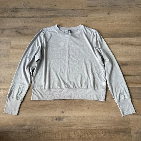 Vuori light heather grey Daydream Crew long sleeve tee shirt - Large - Picture 4 of 6